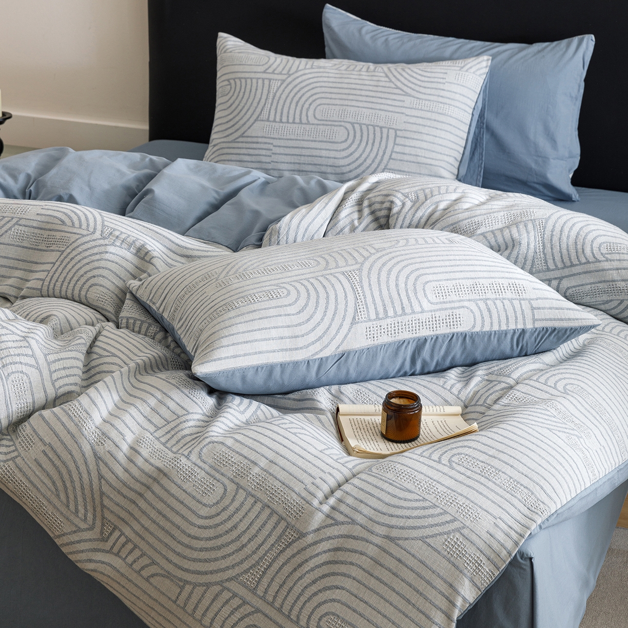 91家纺网 家纺一手货源 找家纺 春皖家纺 2026新款A类全棉双层纱AB版简约四件套 瑞拉-蓝