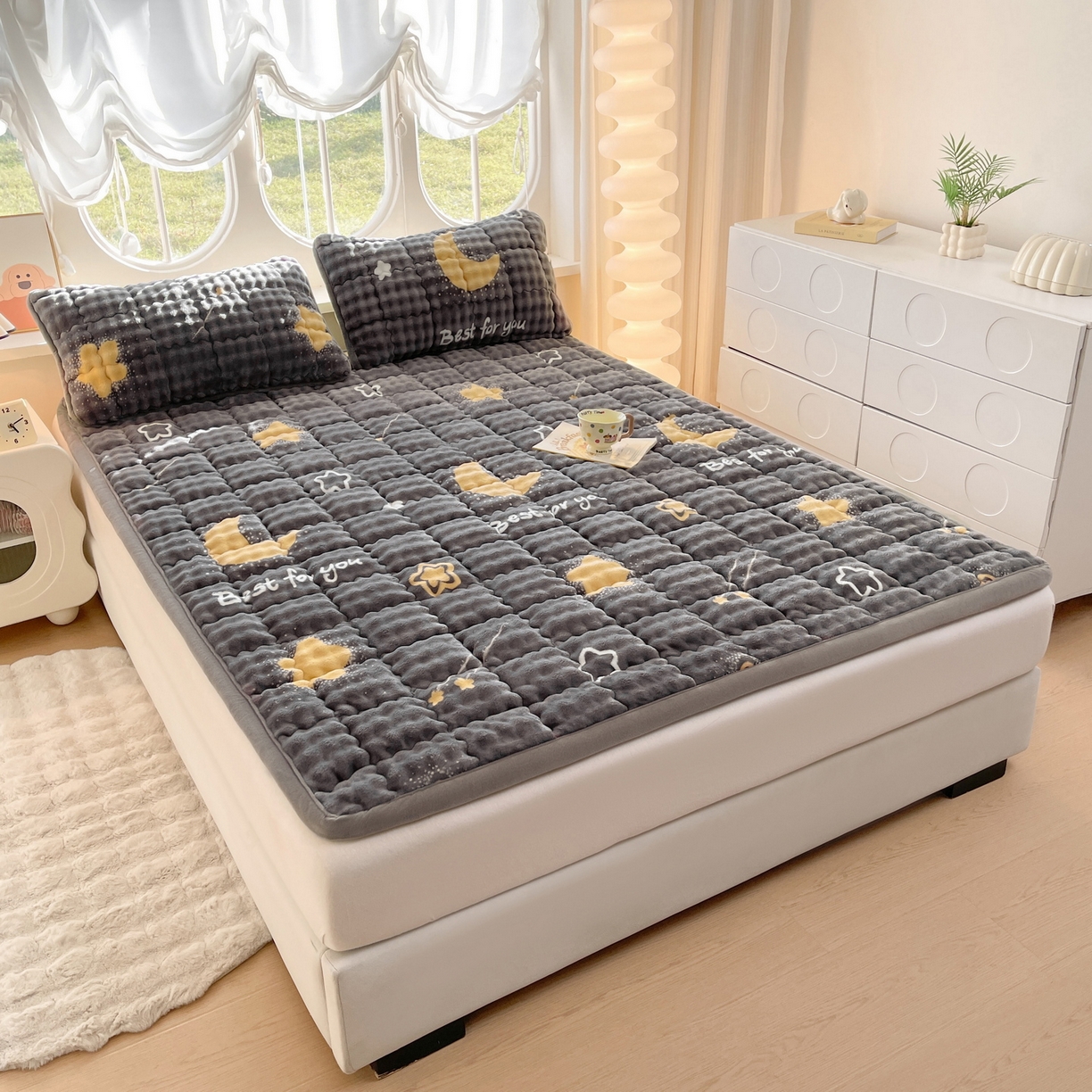 91家纺网 家纺一手货源 找家纺 奇丝雅 2025新款A类牛奶绒泡泡绒床褥床垫床盖兔毛绒家用学生宿舍上下铺寝室褥子软垫床护垫夹棉（大床） 月亮湾