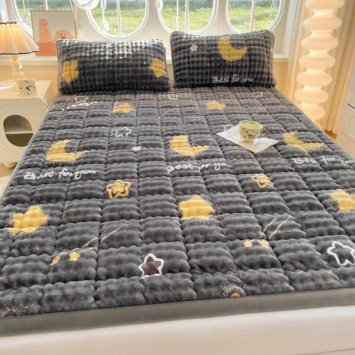 91家纺网 家纺一手货源 找家纺 奇丝雅 2025新款A类牛奶绒泡泡绒床褥床垫床盖兔毛绒家用学生宿舍上下铺寝室褥子软垫床护垫夹棉（大床） 月亮湾