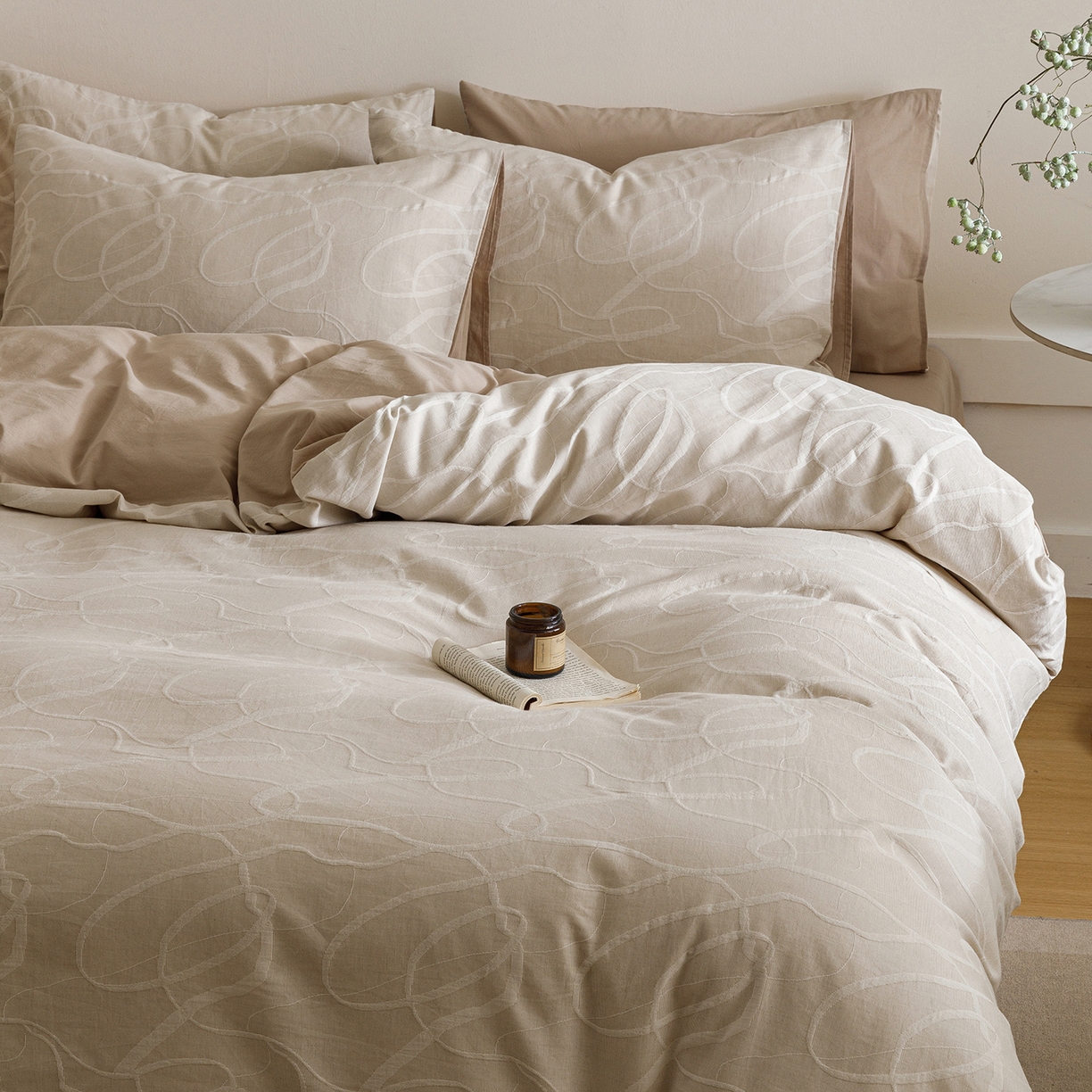 91家纺网 家纺一手货源 找家纺 春皖家纺 2026新款A类全棉双层纱AB版简约四件套 云栀