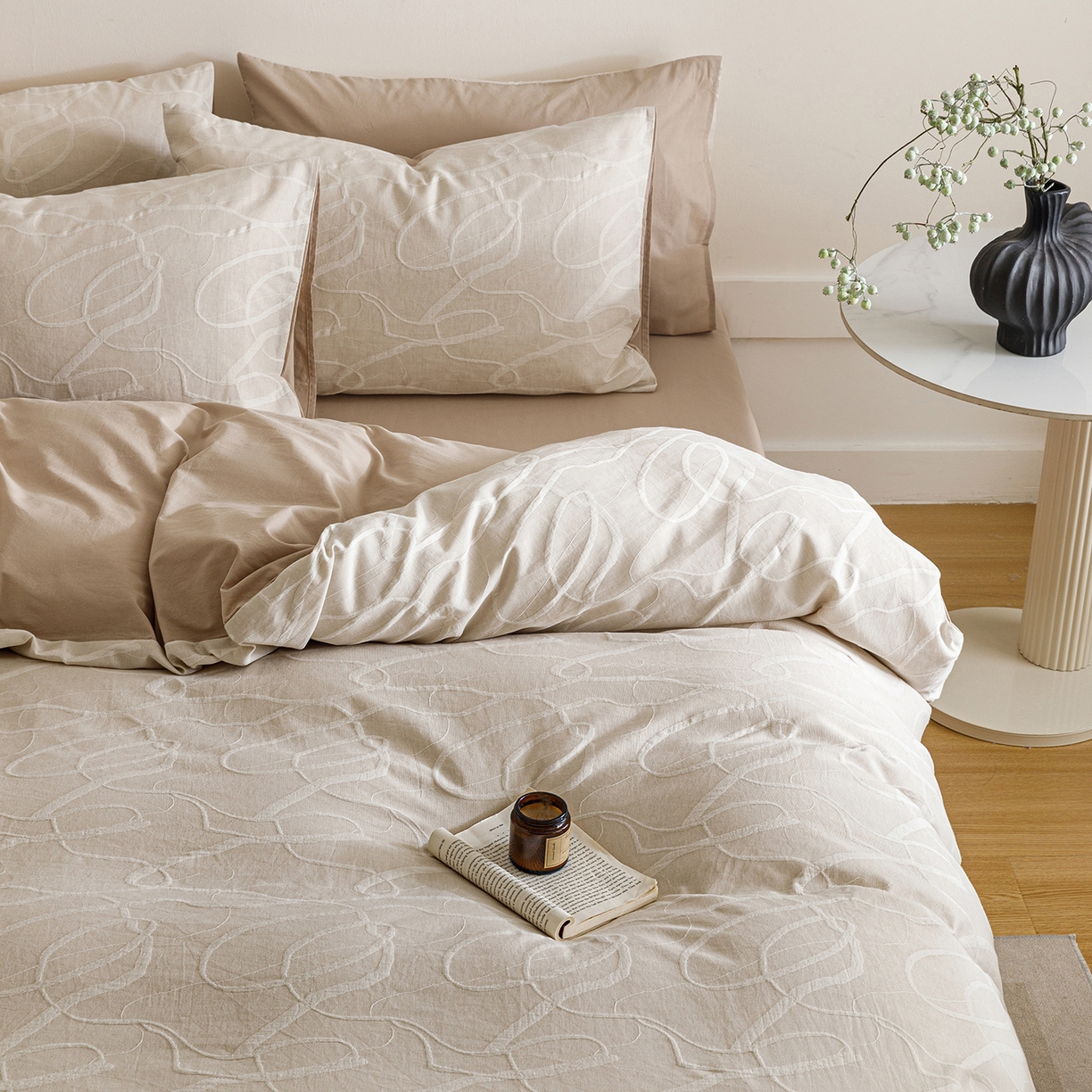 91家纺网 家纺一手货源 找家纺 春皖家纺 2026新款A类全棉双层纱AB版简约四件套 云栀