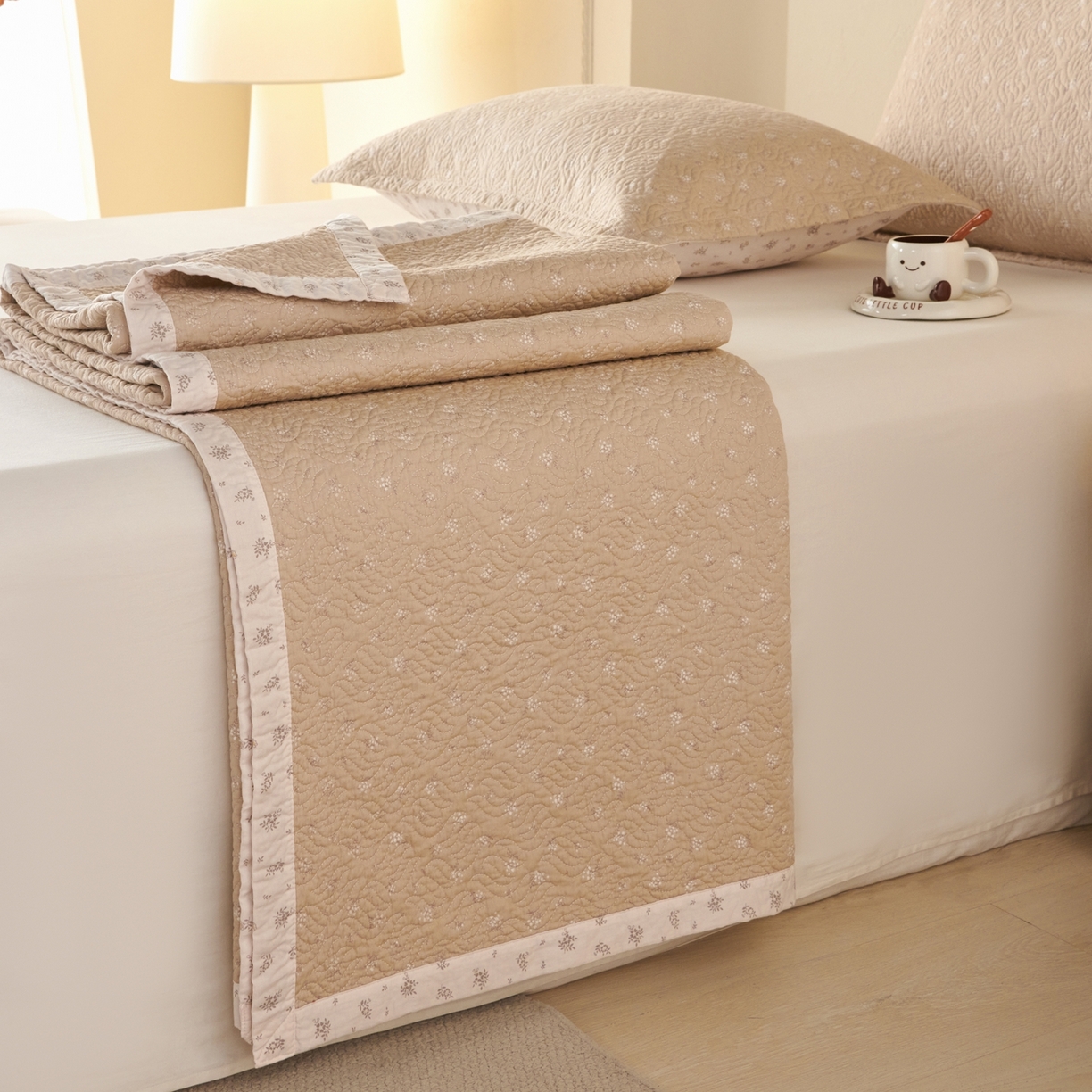 91家纺网 家纺一手货源 找家纺 2025新款13070双面全棉砂洗大直边床盖三件套四件套 秋日私语