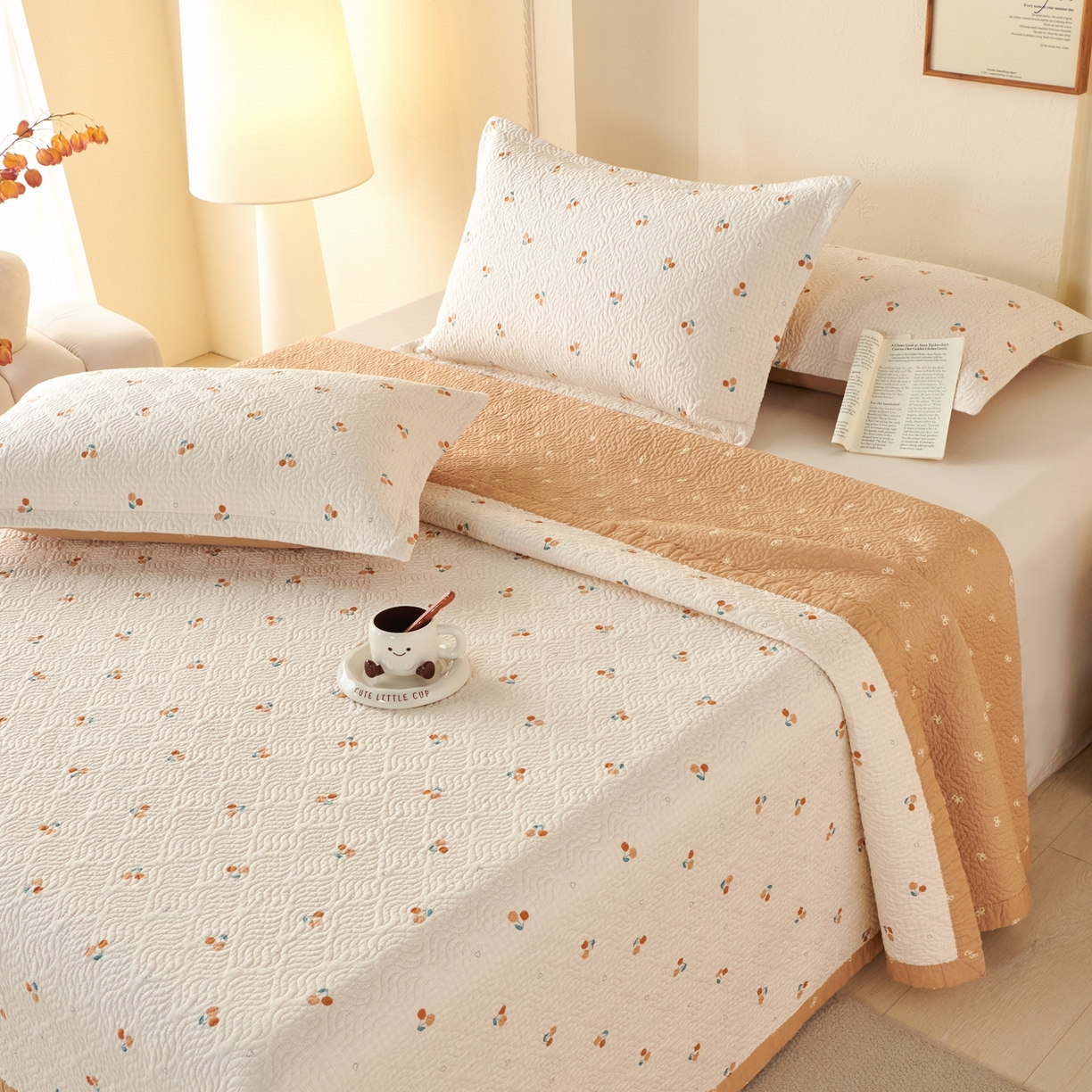 91家纺网 家纺一手货源 找家纺 2025新款13070双面全棉砂洗大直边床盖三件套四件套 秋意