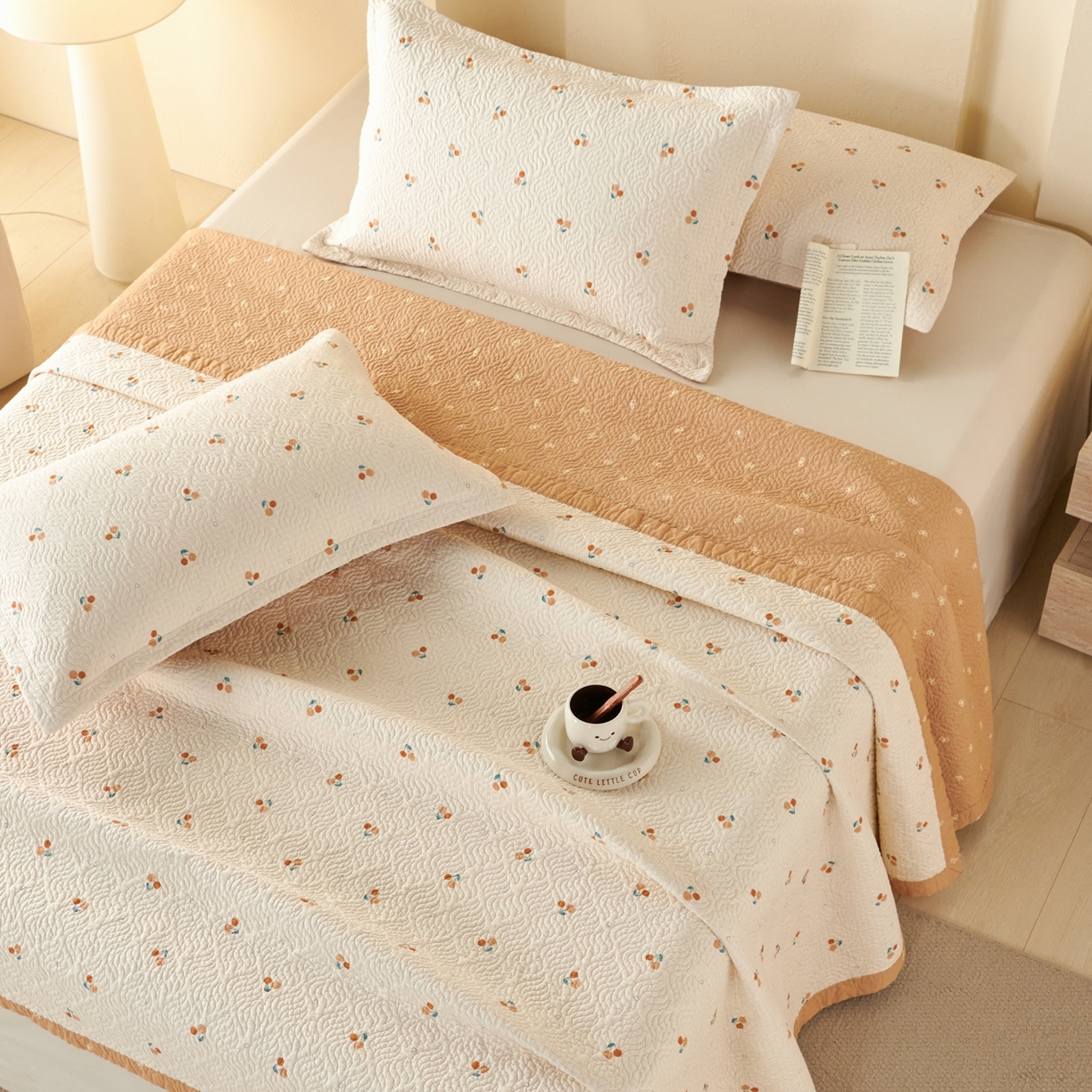 91家纺网 家纺一手货源 找家纺 2025新款13070双面全棉砂洗大直边床盖三件套四件套 秋意