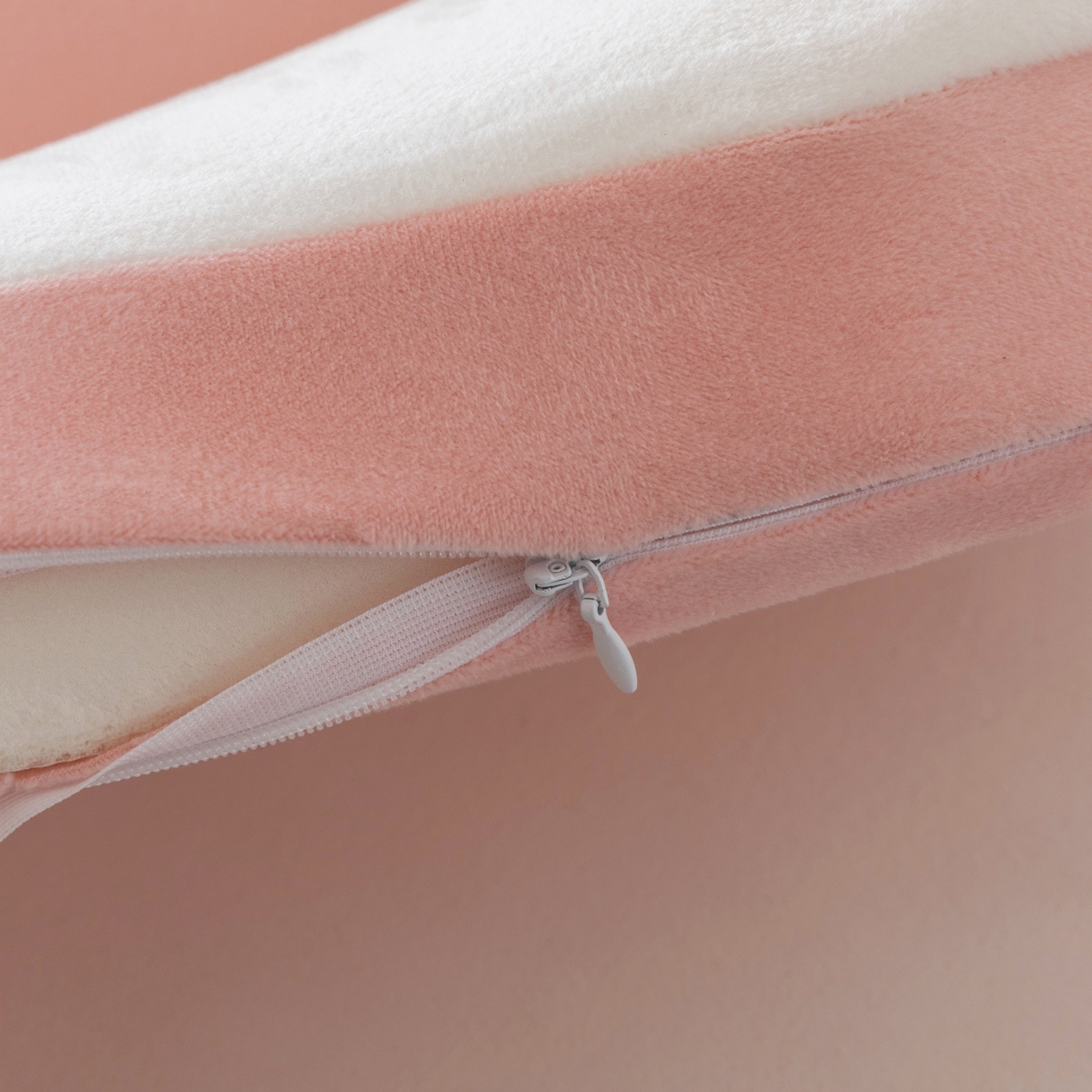 91家纺网 家纺一手货源 找家纺 （总）美物匠 2025新款亲肤舒适绒牵引枕枕头枕芯