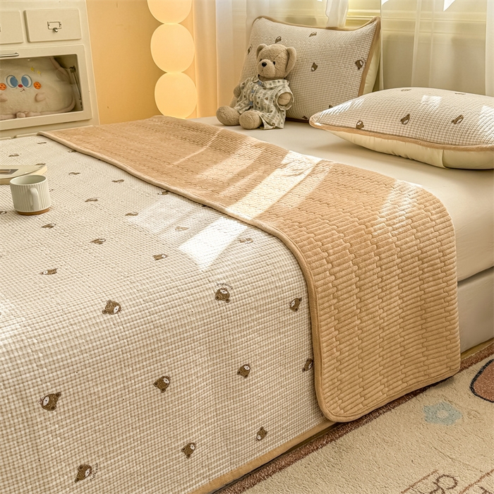 91家纺网 家纺一手货源 找家纺 （总）圣比熊 2025新款A类云朵棉加牛奶绒双面夹棉床盖床垫保护套床垫保护罩三件套