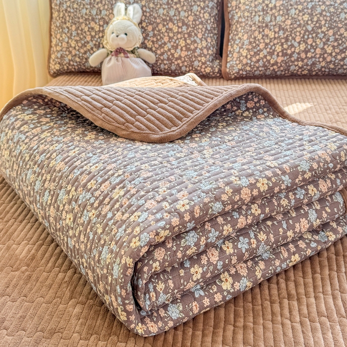 91家纺网 家纺一手货源 找家纺 （总）圣比熊 2025新款A类云朵棉加牛奶绒双面夹棉床盖床垫保护套床垫保护罩三件套