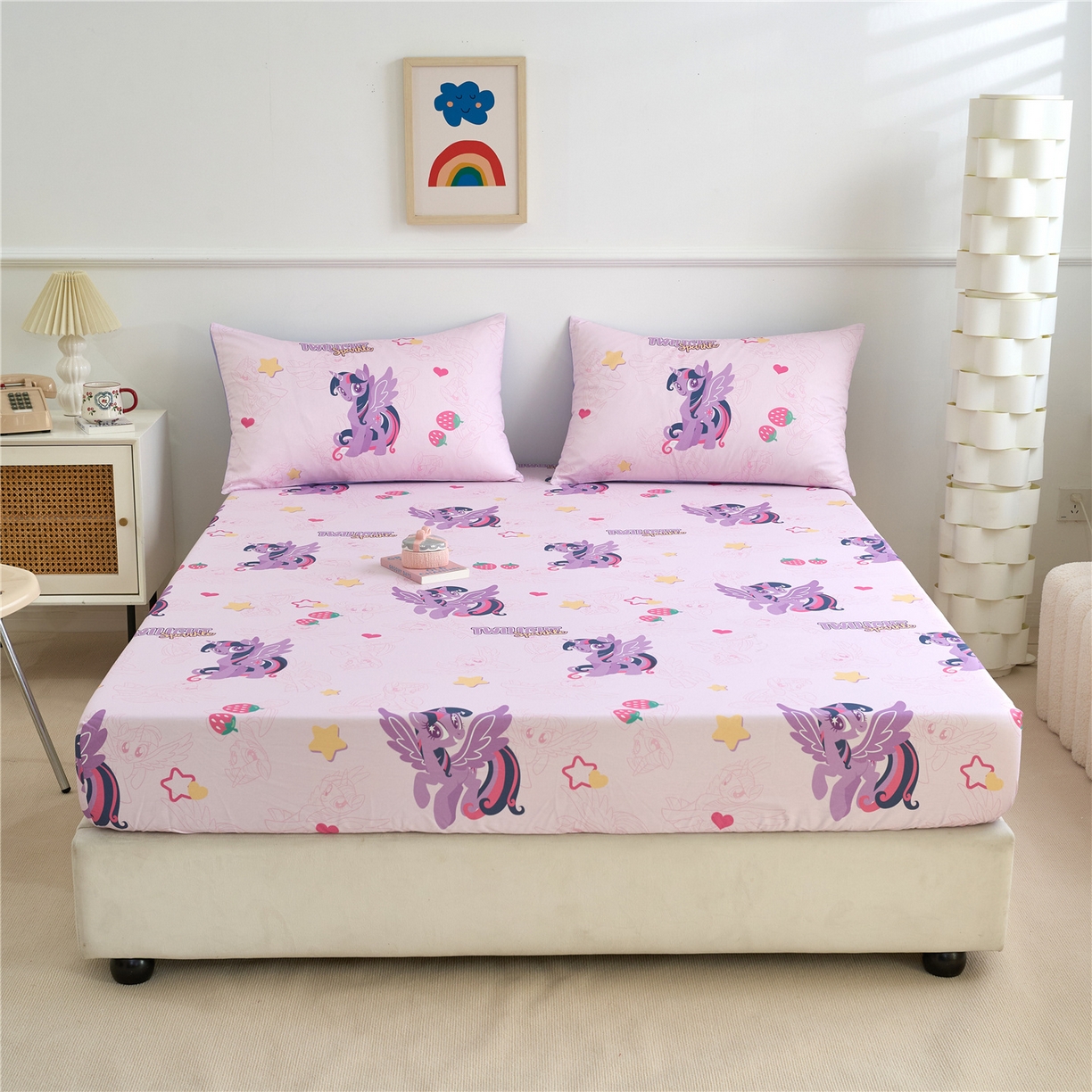 91家纺网 家纺一手货源 找家纺 （总）百利卡通（原迪士尼家纺） 2025新款全棉圆网数码印花床笠枕套-小马宝莉