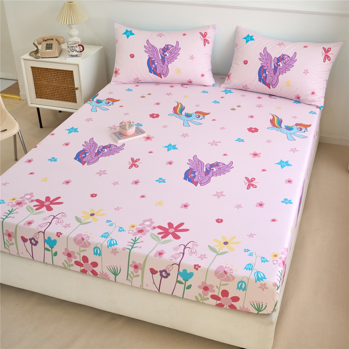 91家纺网 家纺一手货源 找家纺 百利卡通（原迪士尼家纺） 2025新款全棉圆网数码印花床笠枕套-小马宝莉 春天紫悦L