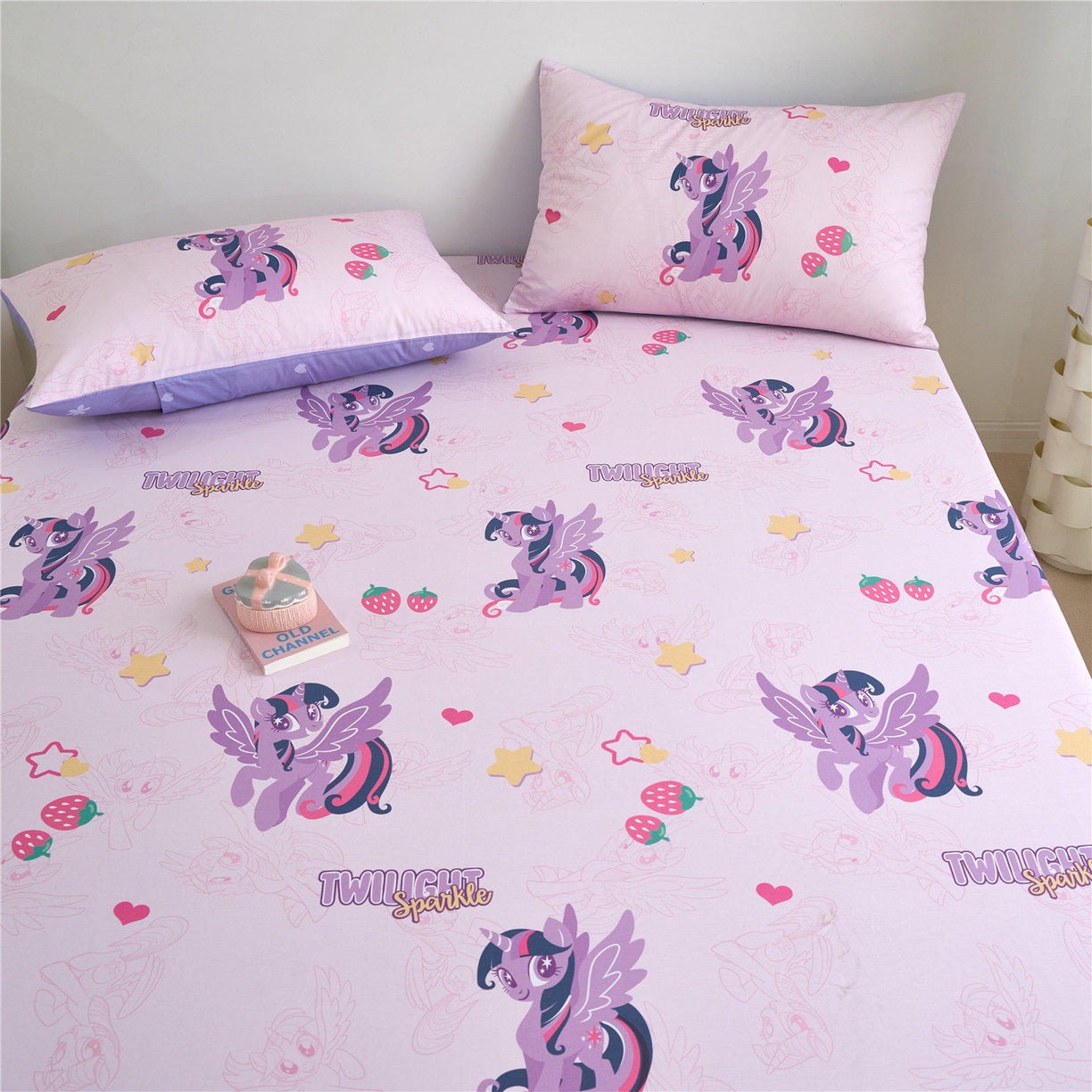 91家纺网 家纺一手货源 找家纺 百利卡通（原迪士尼家纺） 2025新款全棉圆网数码印花床笠枕套-小马宝莉 草莓紫悦L