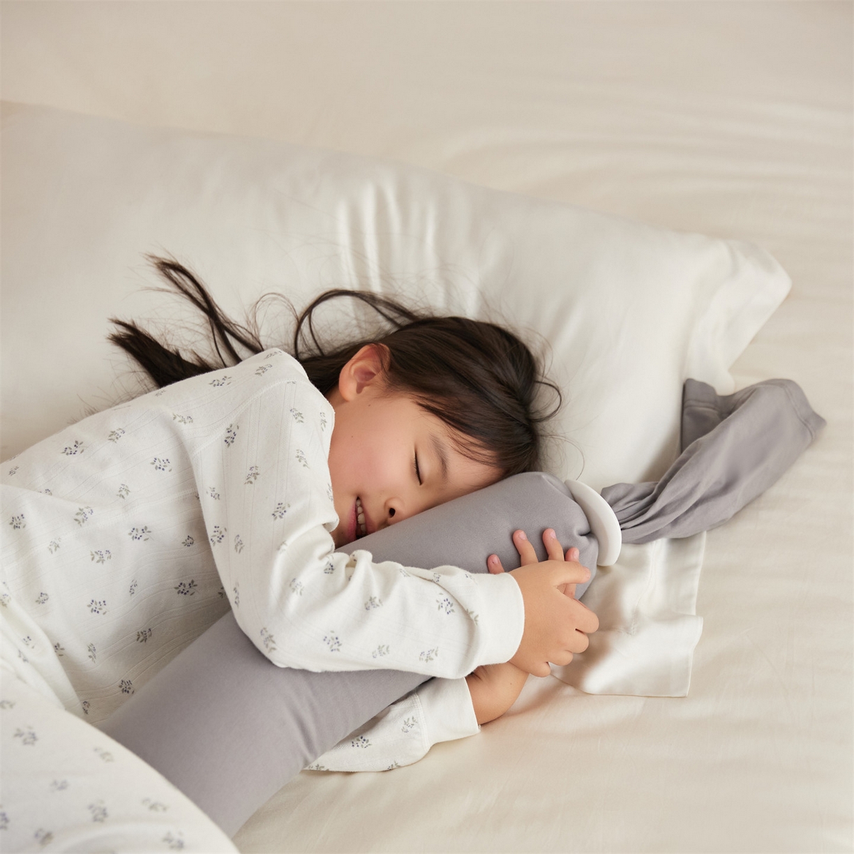 91家纺网 家纺一手货源 找家纺 头等舱 2025新款全棉氨纶针织A类孕妇 护腰 侧睡 靠垫 安抚枕 抱抱 夹腿多功能枕（模特图）配包装 浅山