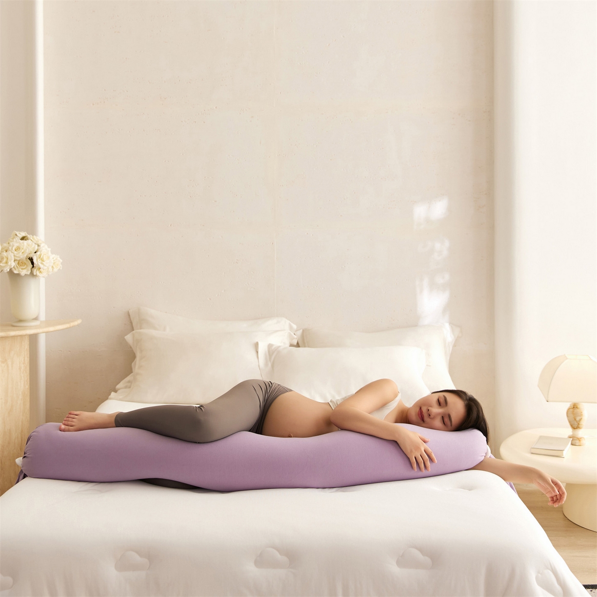 91家纺网 家纺一手货源 找家纺 头等舱 2025新款全棉氨纶针织A类孕妇 护腰 侧睡 靠垫 安抚枕 抱抱 夹腿多功能枕（模特图）配包装 紫浦