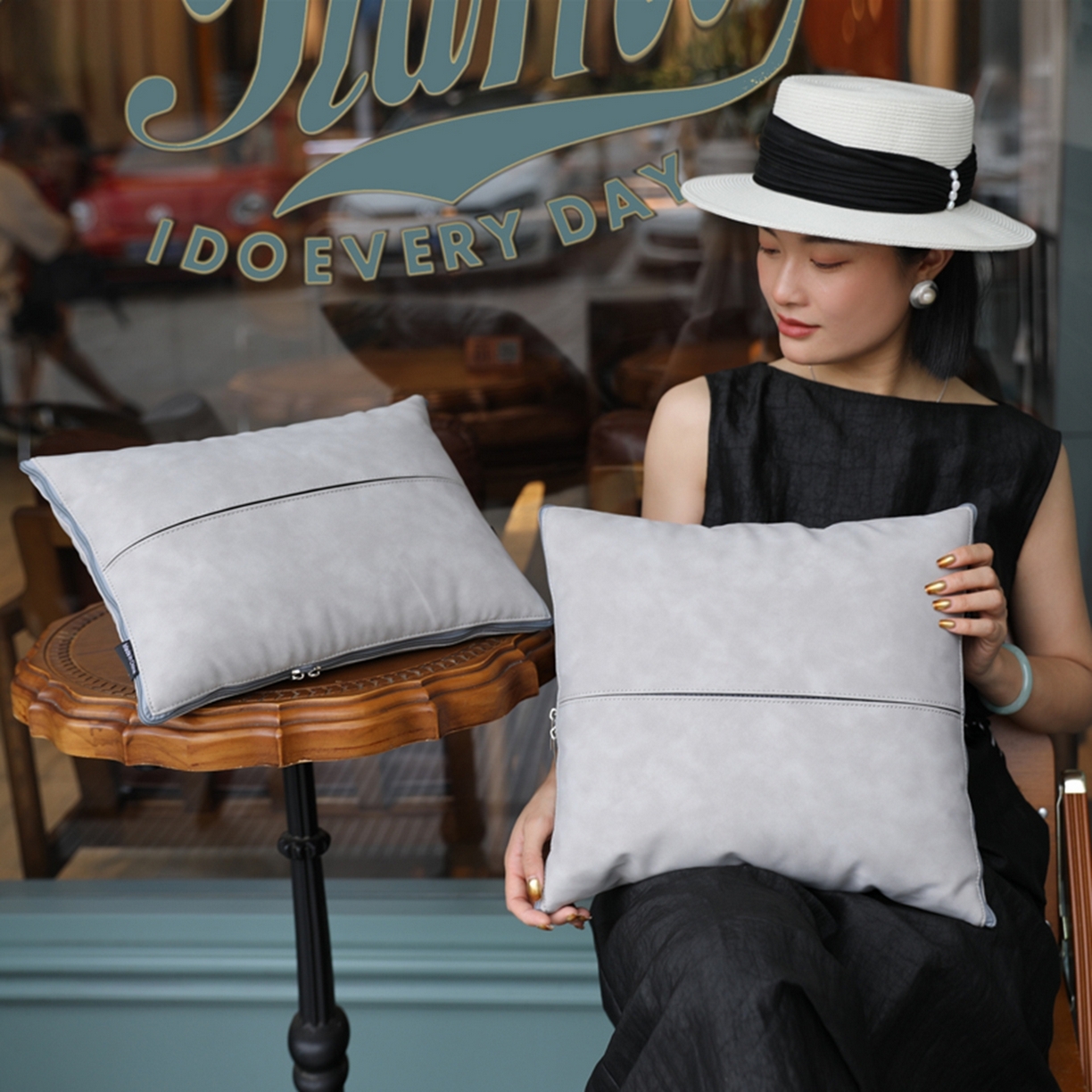 91家纺网 家纺一手货源 找家纺 胜诗梵 2025新款双线拼皮磨毛抱枕被 佐拉