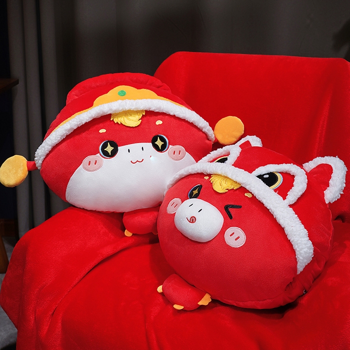 91家纺网 家纺一手货源 找家纺 仟亿莱 2025新款醒师小马驹三用抱枕毯 财神福马-2