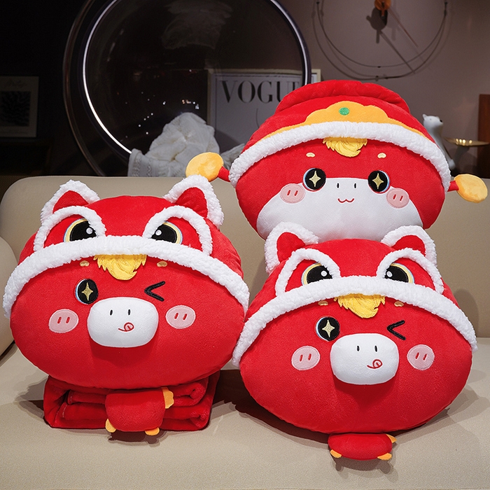 91家纺网 家纺一手货源 找家纺 仟亿莱 2025新款醒师小马驹三用抱枕毯 财神福马-2