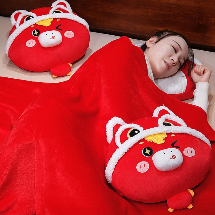 91家纺网 家纺一手货源 找家纺 仟亿莱 2025新款醒师小马驹三用抱枕毯 醒师福马-2