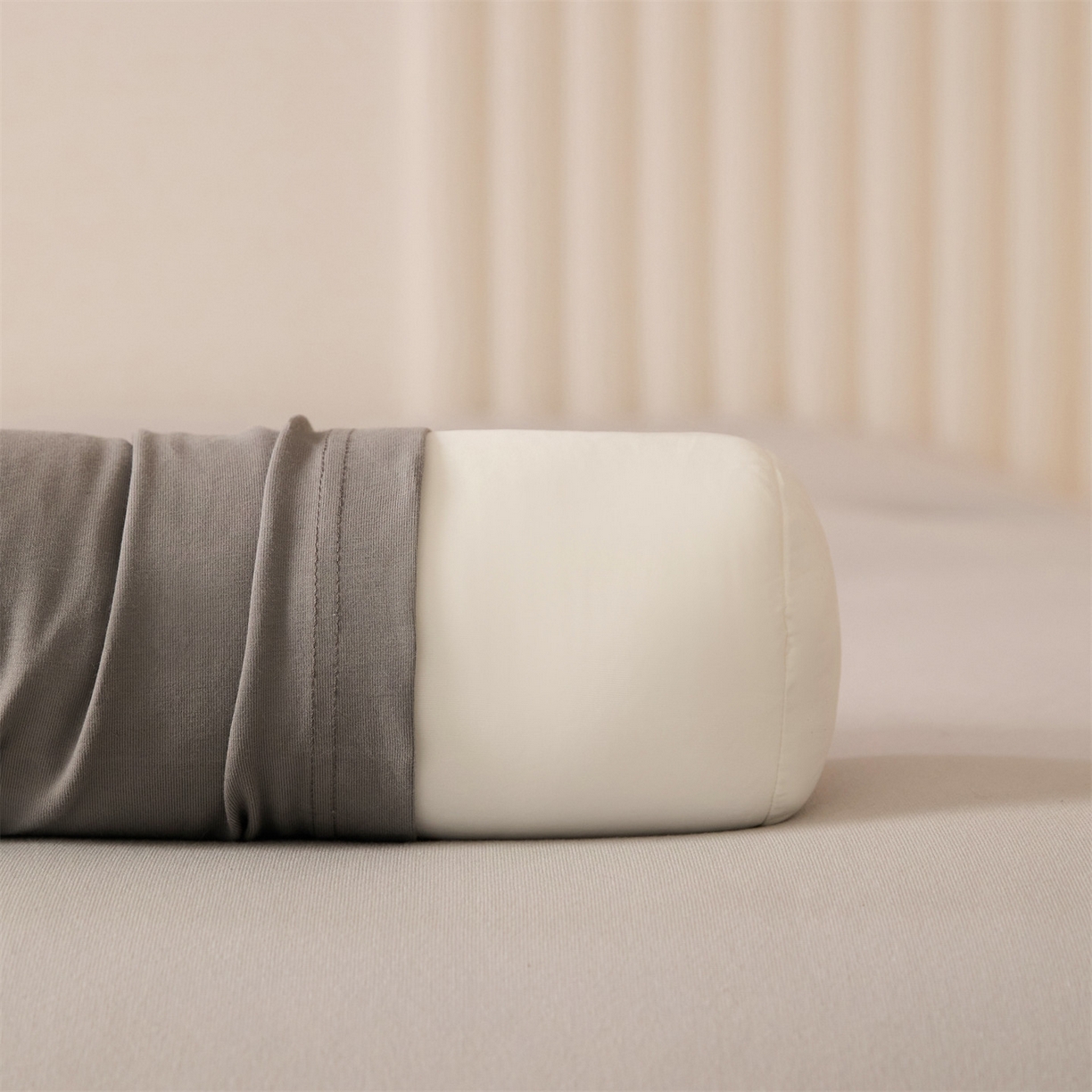 91家纺网 家纺一手货源 找家纺 头等舱 2025全棉氨纶针织A类孕妇 护腰 侧睡 靠垫 安抚枕 抱抱 夹腿多功能枕(空镜图）配包装 浅山