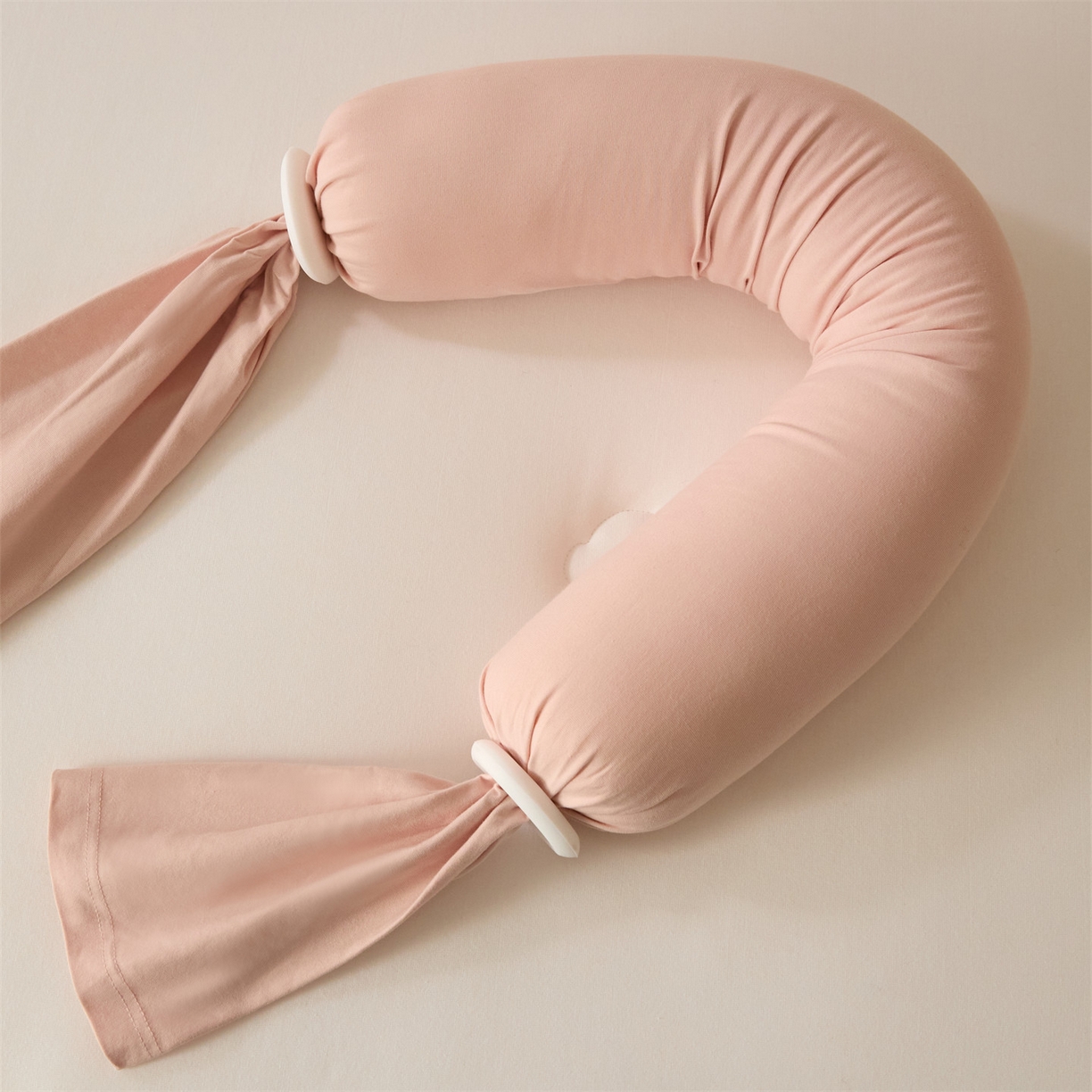 91家纺网 家纺一手货源 找家纺 头等舱 2025全棉氨纶针织A类孕妇 护腰 侧睡 靠垫 安抚枕 抱抱 夹腿多功能枕(空镜图）配包装 柔粉