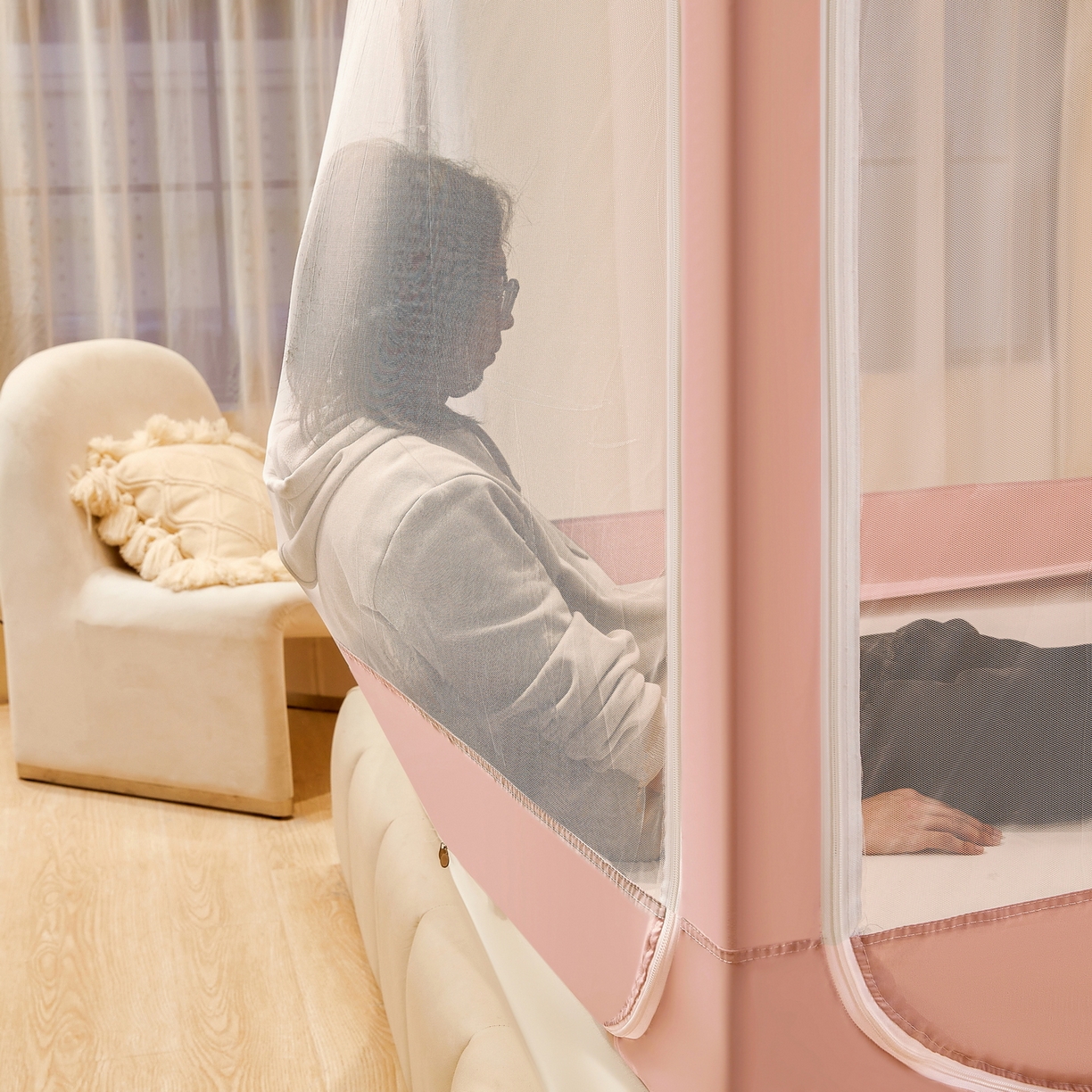 91家纺网 家纺一手货源 找家纺 夏彩 2025新款五面保暖亲肤面料坐床拉链四季款蚊帐-88632 星愿熊