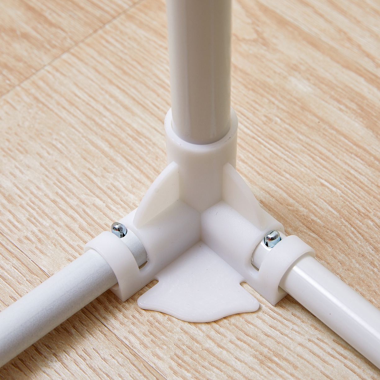 91家纺网 家纺一手货源 找家纺 夏彩 2025新款五面保暖亲肤面料坐床拉链四季款蚊帐-88632 支架