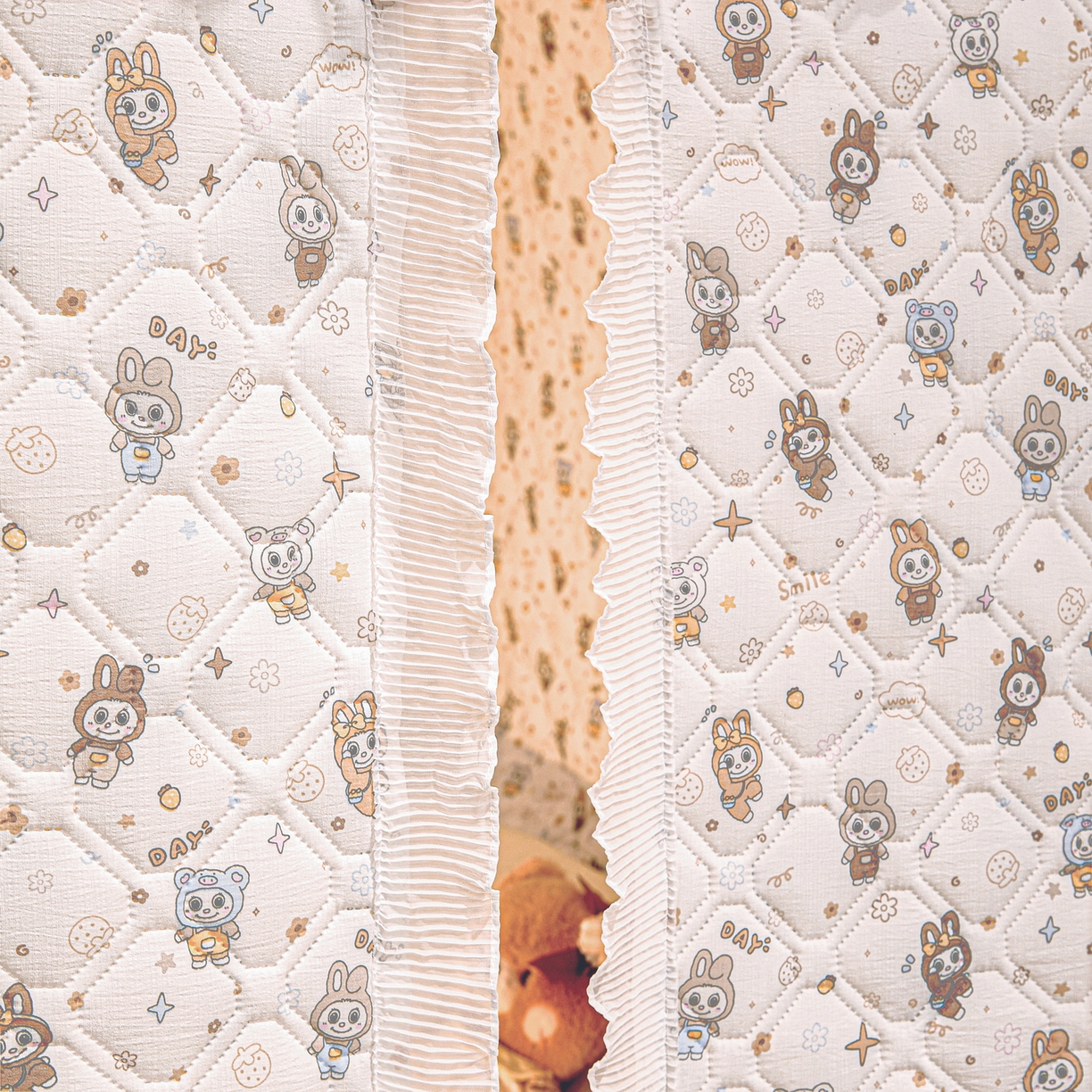 91家纺网 家纺一手货源 找家纺 夏彩 2025新款五面保暖亲肤面料坐床拉链四季款蚊帐-88632 拉贝贝