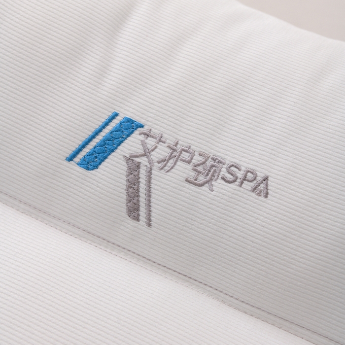 91家纺网 家纺一手货源 找家纺 织布人 2025新款枕芯云柔棉艾护颈SPA护颈枕头成人家用助睡眠专用枕芯 云柔艾护颈SPA枕-蓝色