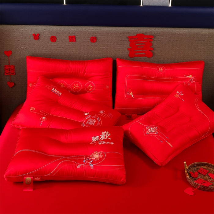 91家纺网 家纺一手货源 找家纺 （总）织布人 2025新款枕芯全棉刺绣大红喜事婚庆送礼结婚专用护颈定型枕头枕芯