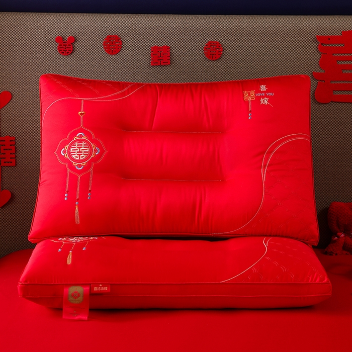 91家纺网 家纺一手货源 找家纺 织布人 2025新款枕芯全棉刺绣大红喜事婚庆送礼结婚专用护颈定型枕头枕芯 婚庆枕-皇朝囍嫁