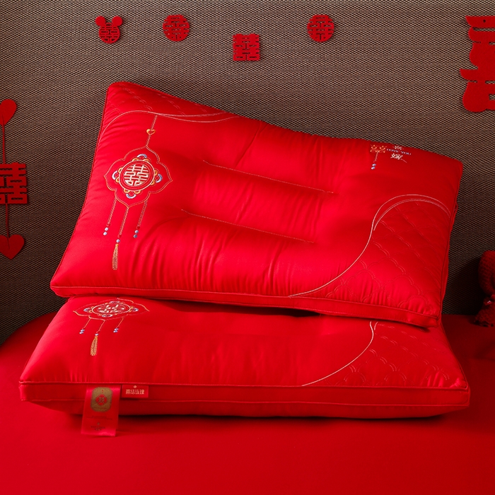 91家纺网 家纺一手货源 找家纺 织布人 2025新款枕芯全棉刺绣大红喜事婚庆送礼结婚专用护颈定型枕头枕芯 婚庆枕-皇朝囍嫁