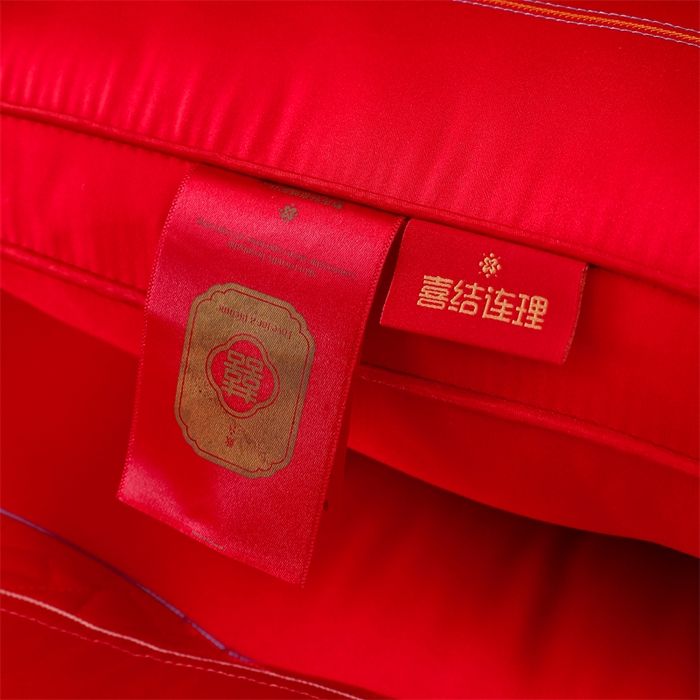 91家纺网 家纺一手货源 找家纺 织布人 2025新款枕芯全棉刺绣大红喜事婚庆送礼结婚专用护颈定型枕头枕芯 婚庆枕-喜上眉梢