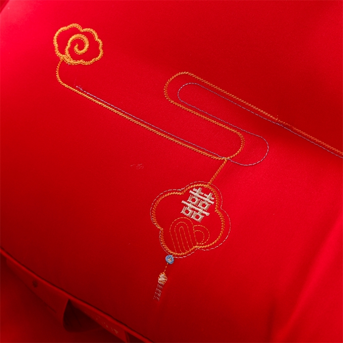 91家纺网 家纺一手货源 找家纺 织布人 2025新款枕芯全棉刺绣大红喜事婚庆送礼结婚专用护颈定型枕头枕芯 婚庆枕-花田喜事