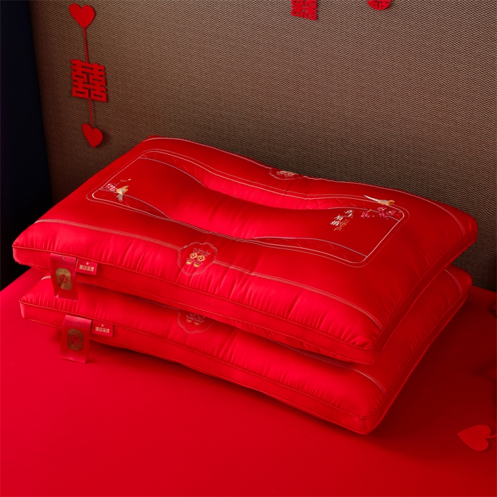 91家纺网 家纺一手货源 找家纺 织布人 2025新款枕芯全棉刺绣大红喜事婚庆送礼结婚专用护颈定型枕头枕芯 婚庆枕-喜上眉梢