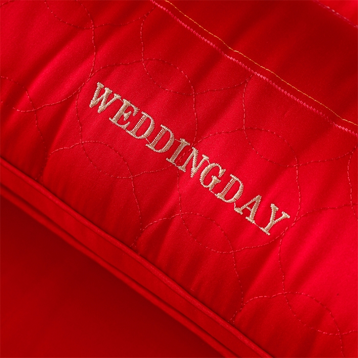 91家纺网 家纺一手货源 找家纺 织布人 2025新款枕芯全棉刺绣大红喜事婚庆送礼结婚专用护颈定型枕头枕芯 婚庆枕-天作之合