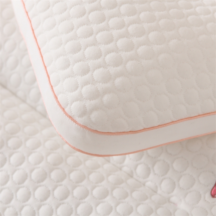 91家纺网 家纺一手货源 找家纺 织布人 2025新款枕芯A类针织按摩卡通刺绣儿童枕头学生宿舍专用护颈枕芯 A类针织按摩枕-晚安小兔