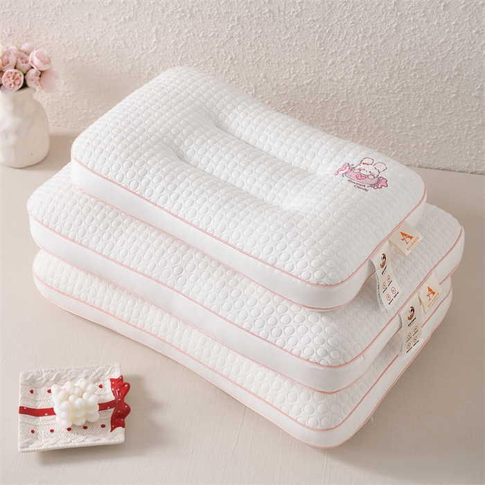 91家纺网 家纺一手货源 找家纺 织布人 2025新款枕芯A类针织按摩卡通刺绣儿童枕头学生宿舍专用护颈枕芯 A类针织按摩枕-晚安小兔