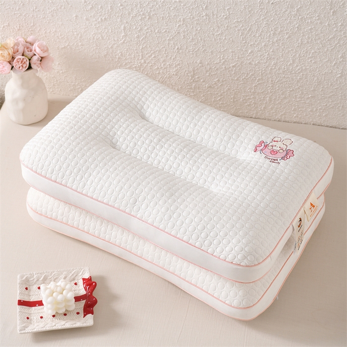 91家纺网 家纺一手货源 找家纺 织布人 2025新款枕芯A类针织按摩卡通刺绣儿童枕头学生宿舍专用护颈枕芯 A类针织按摩枕-晚安小兔