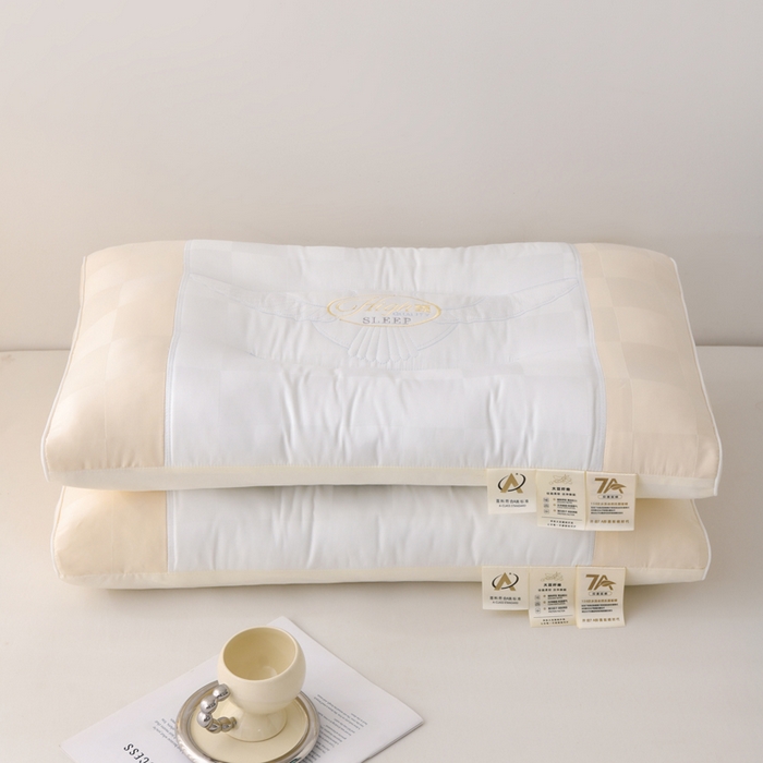 91家纺网 家纺一手货源 找家纺 织布人 2025新款枕芯A类提花7A抗菌大豆护颈枕头学生成人家用护颈定型枕芯 7A抗菌提花大豆枕-浅粉