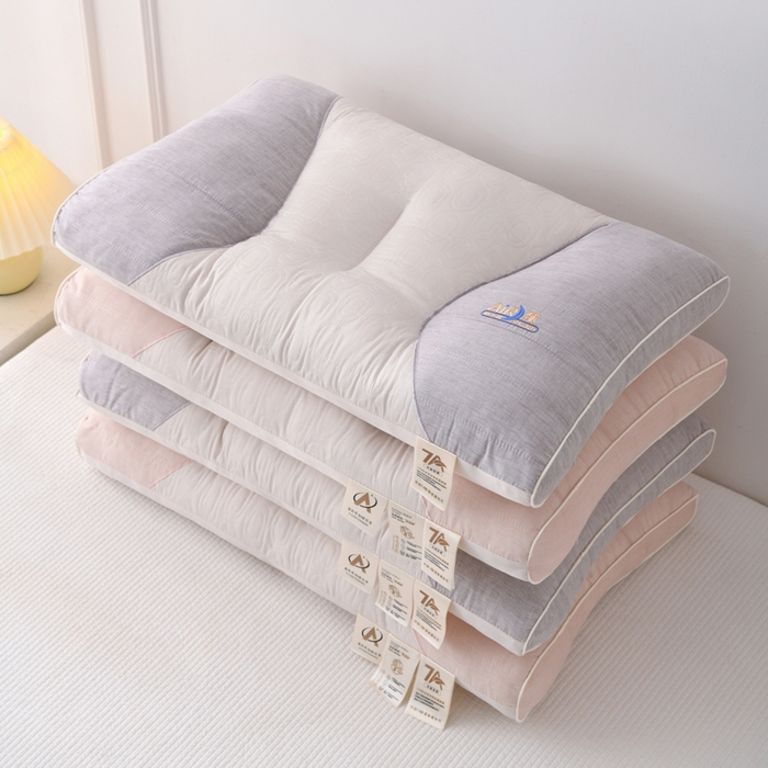 91家纺网 家纺一手货源 找家纺 （总）织布人 2025新款枕芯7A级抗菌AIR蚕丝护颈枕头成人家用分区护颈椎枕芯