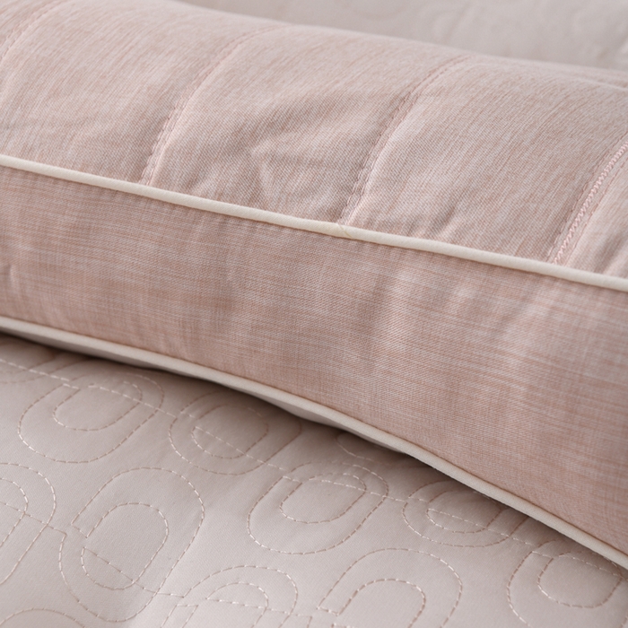 91家纺网 家纺一手货源 找家纺 织布人 2025新款枕芯7A级抗菌AIR蚕丝护颈枕头成人家用分区护颈椎枕芯 A类AIR蚕丝护颈枕-粉色