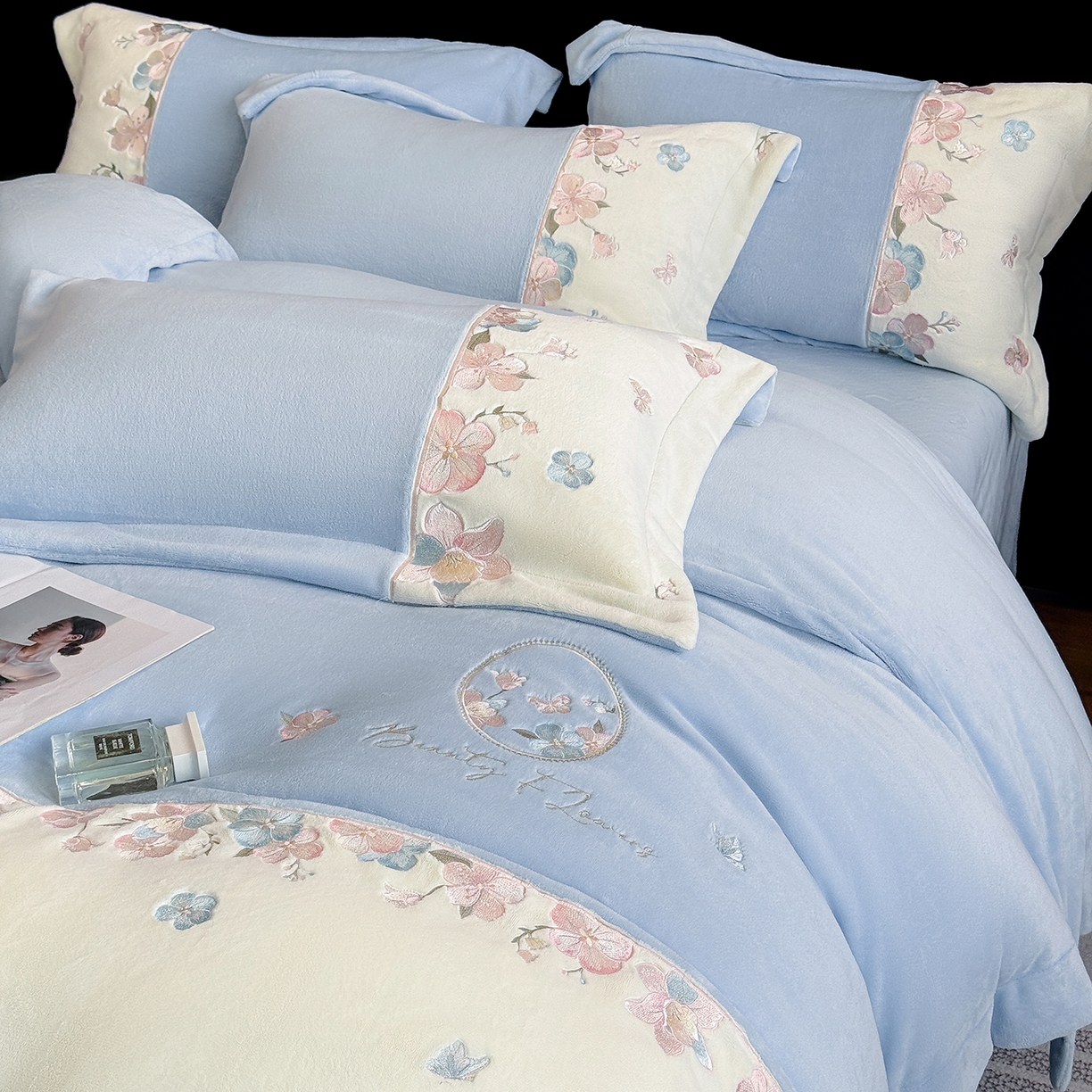 家居1号家纺 2025新款230克A类牛奶绒双拼刺绣四件套-兰黛（控价券后不得低于238元 会员优惠10元） 兰黛-温馨蓝