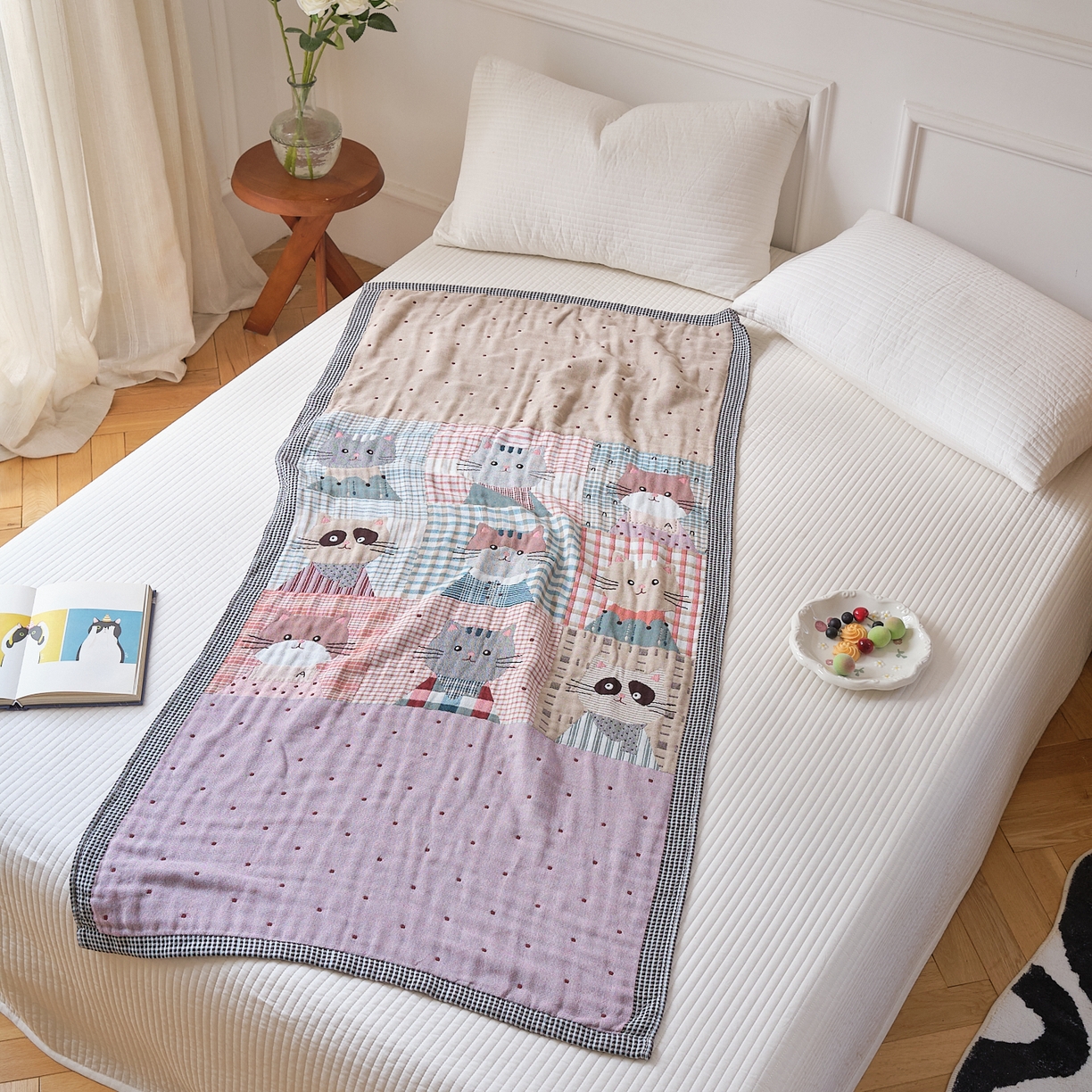 91家纺网 家纺一手货源 找家纺 沐瑟家纺 2025新款卡通A类全棉四层纱布浴巾加大毛巾-第二组 花布猫 80*160cm浴巾/条