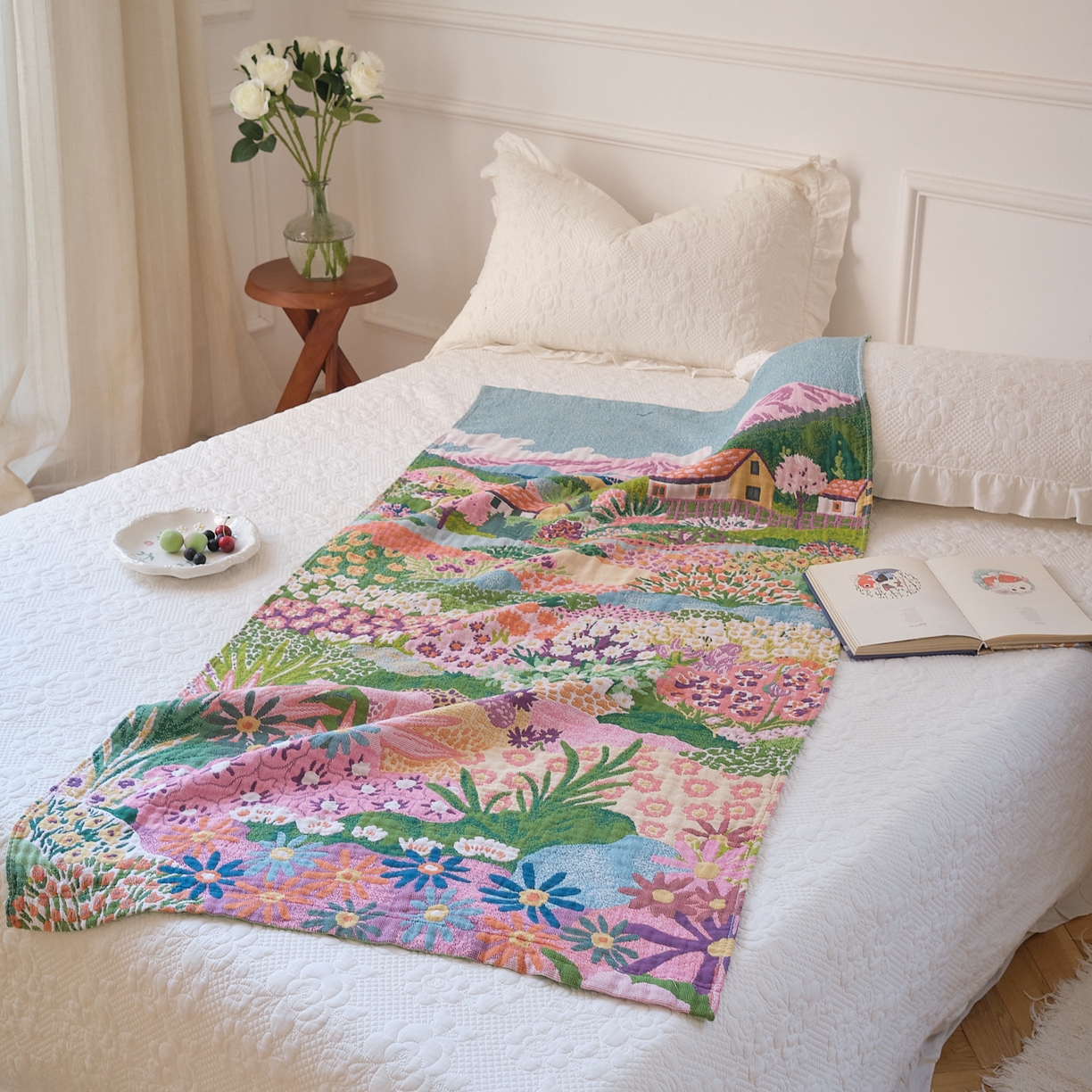 91家纺网 家纺一手货源 找家纺 沐瑟家纺 2025新款卡通A类全棉四层纱布浴巾加大毛巾-第二组 梦幻故里 80*160cm浴巾/条