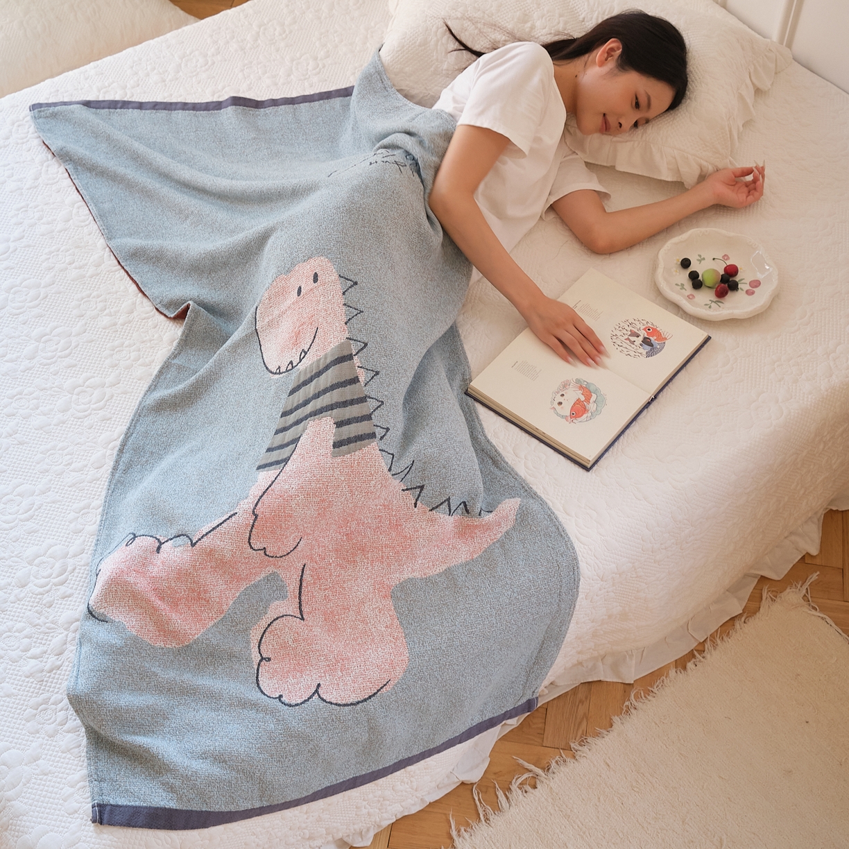 91家纺网 家纺一手货源 找家纺 沐瑟家纺 2025新款卡通A类全棉四层纱布浴巾加大毛巾-第二组 线条恐龙 80*160cm浴巾/条