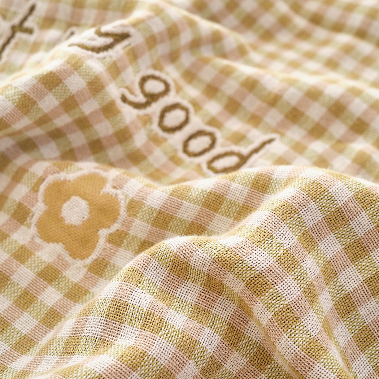 91家纺网 家纺一手货源 找家纺 沐瑟家纺 2025新款卡通A类全棉四层纱布浴巾加大毛巾-第二组 小花熊 80*160cm浴巾/条