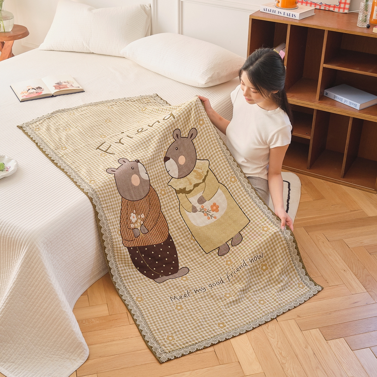 91家纺网 家纺一手货源 找家纺 沐瑟家纺 2025新款卡通A类全棉四层纱布浴巾加大毛巾-第二组 小花熊 80*160cm浴巾/条