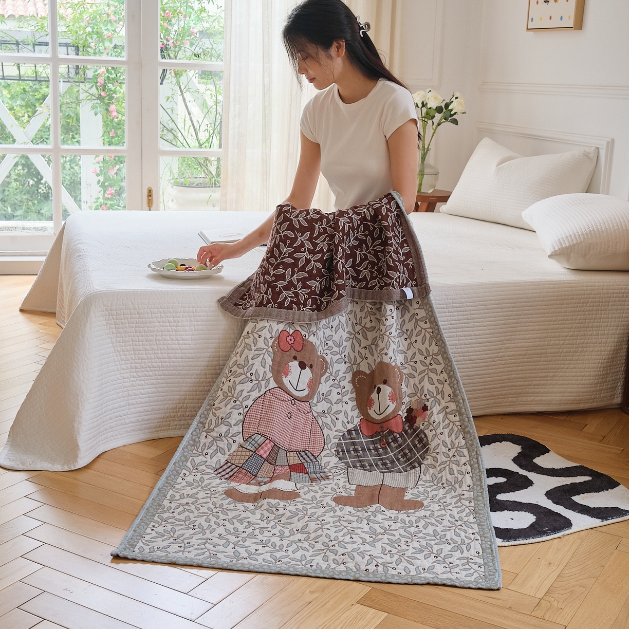 91家纺网 家纺一手货源 找家纺 沐瑟家纺 2025新款卡通A类全棉四层纱布浴巾加大毛巾-第二组 小熊夫妻 80*160cm浴巾/条