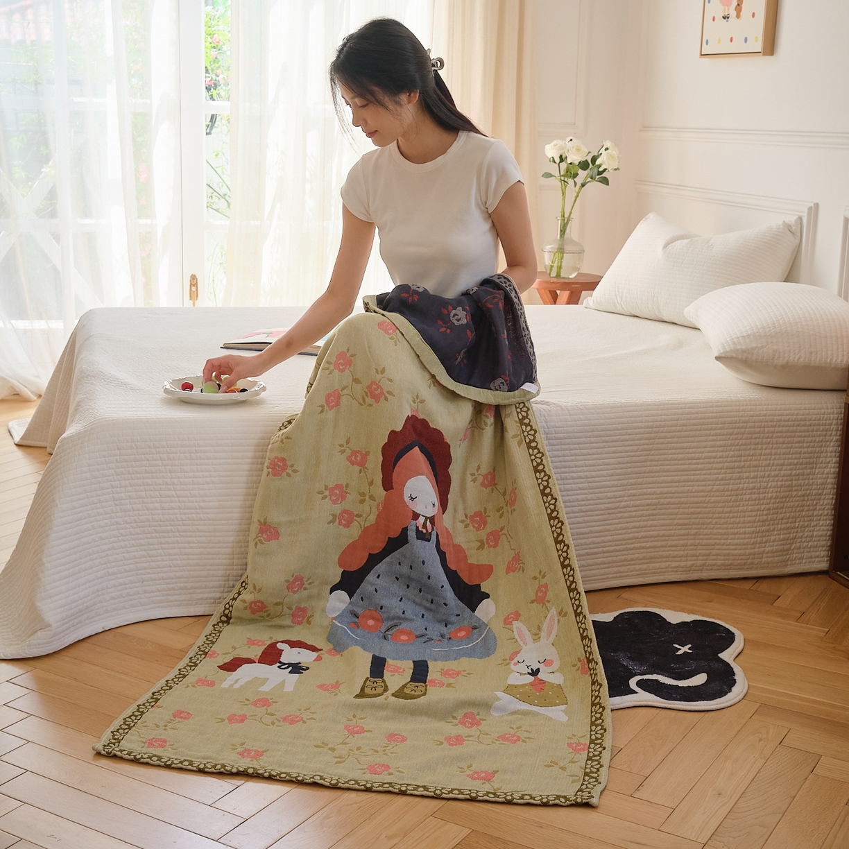 91家纺网 家纺一手货源 找家纺 沐瑟家纺 2025新款卡通A类全棉四层纱布浴巾加大毛巾-第二组 邂逅蔷薇 80*160cm浴巾/条