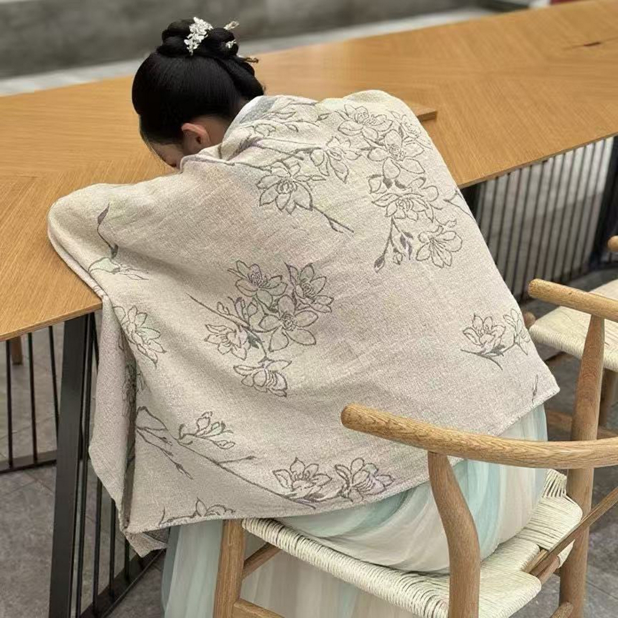 91家纺网 家纺一手货源 找家纺 （总）一隅花田 2025新款纱布多功能披肩浴巾