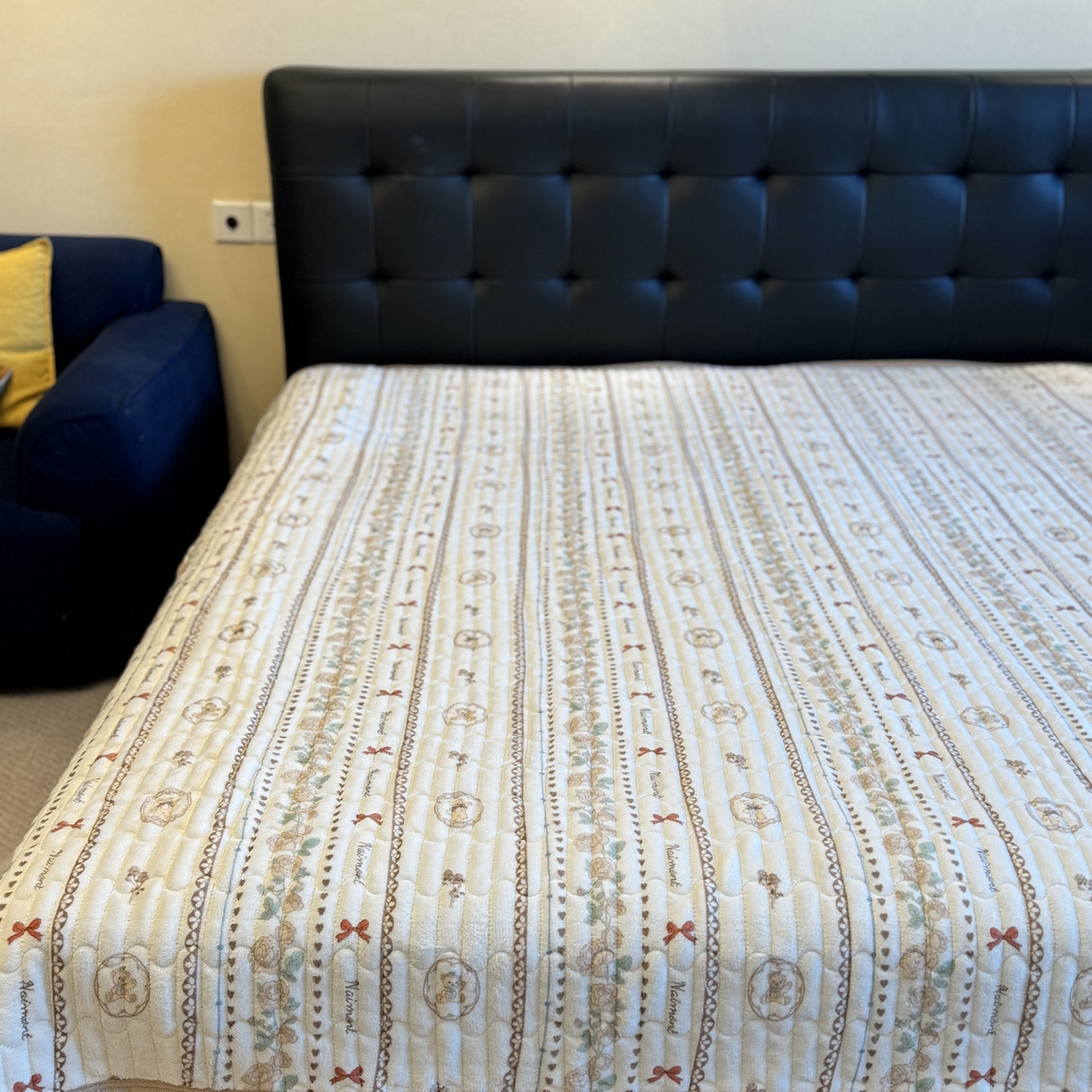 一隅花田 2025新款牛奶绒床盖 秋叶