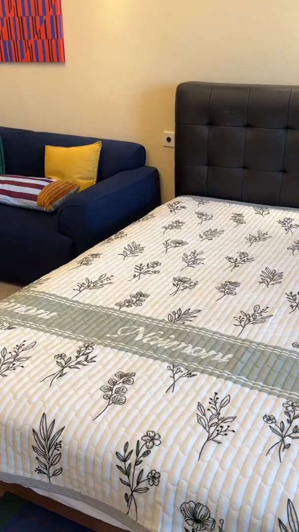 91家纺网 家纺一手货源 找家纺 一隅花田 2025新款牛奶绒床盖 春意